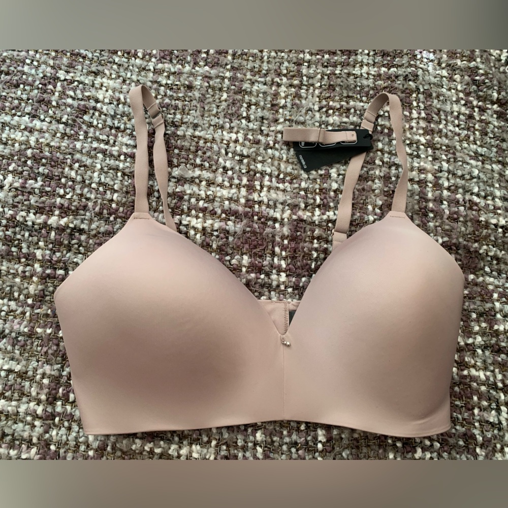 NWT Montelle Wire Free T-shirt Bra Moonshell